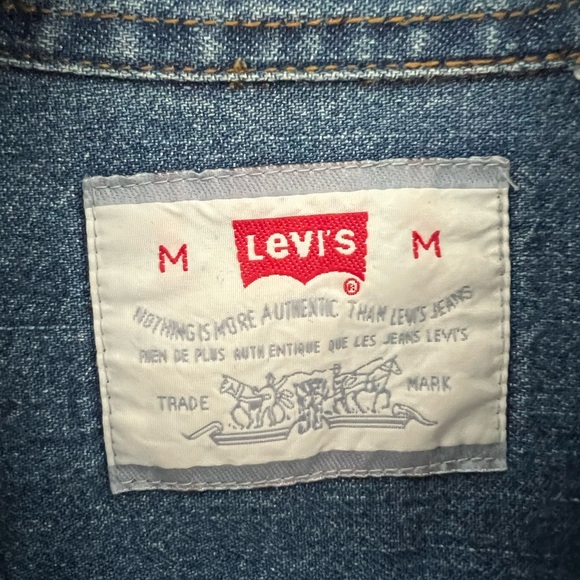 Levi's Denim Button-Up Shirt - Picture 3 of 3
